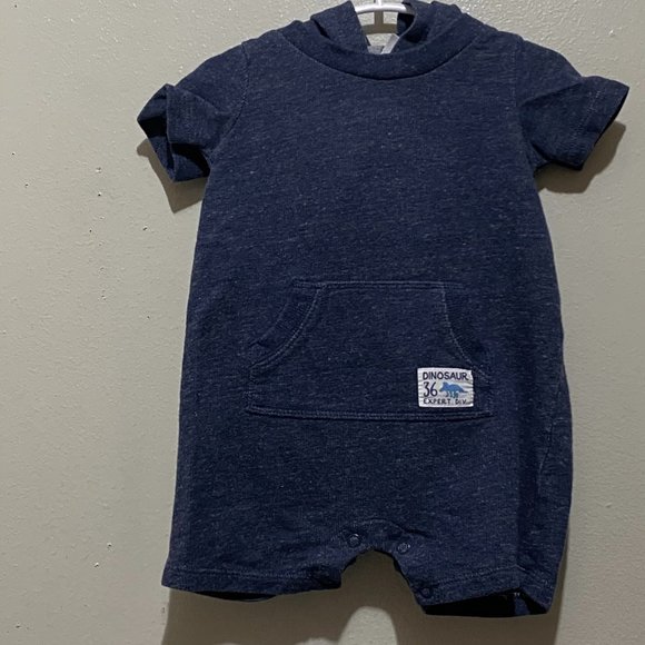 Carter's Baby Romper Size 12 Months (PRE-LOVED) - 8545 - Picture 1 of 7